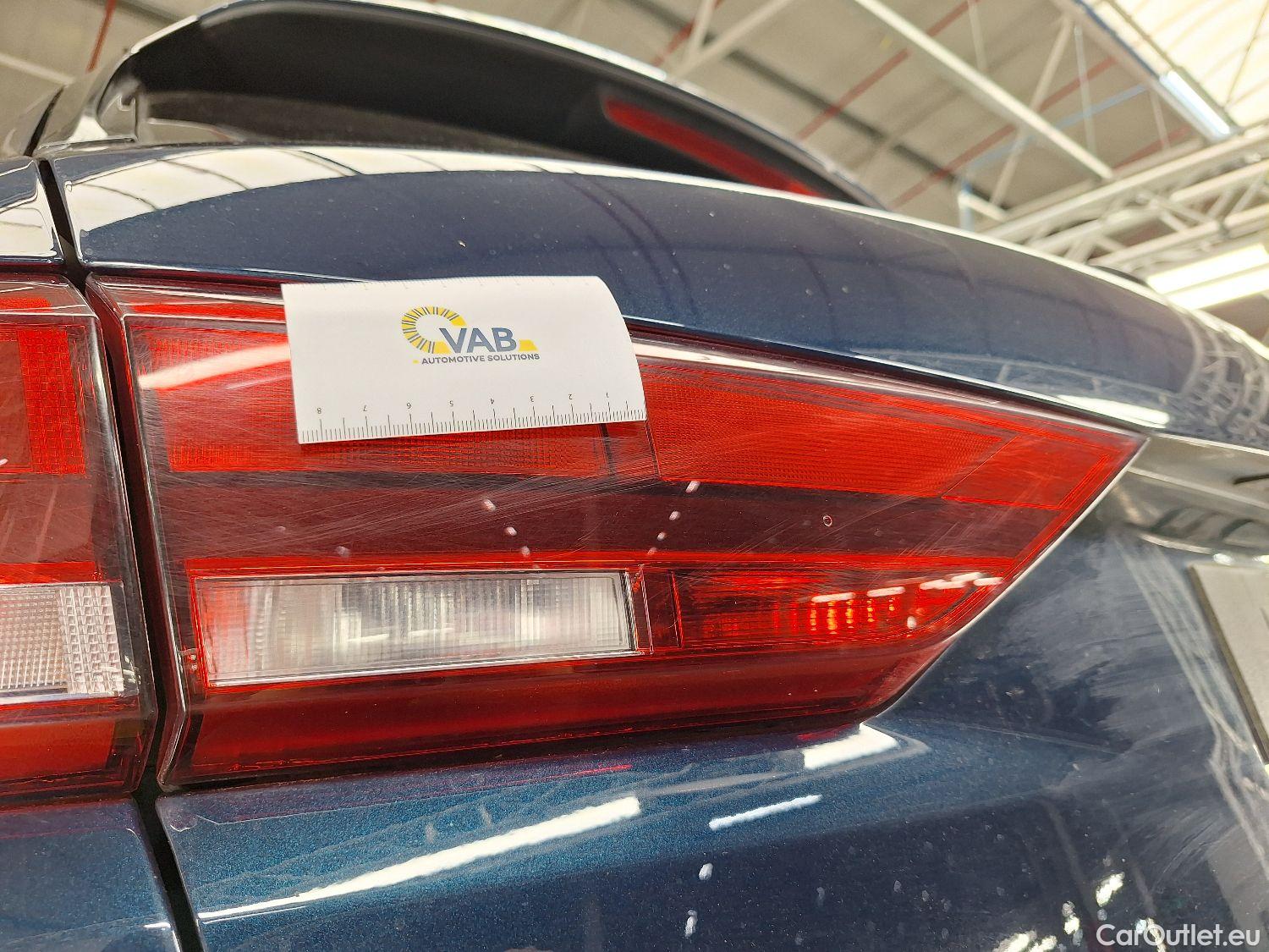  Audi  Q3 Audi,  '18, Audi  35 TFSI S tronic Advanced 5d #24