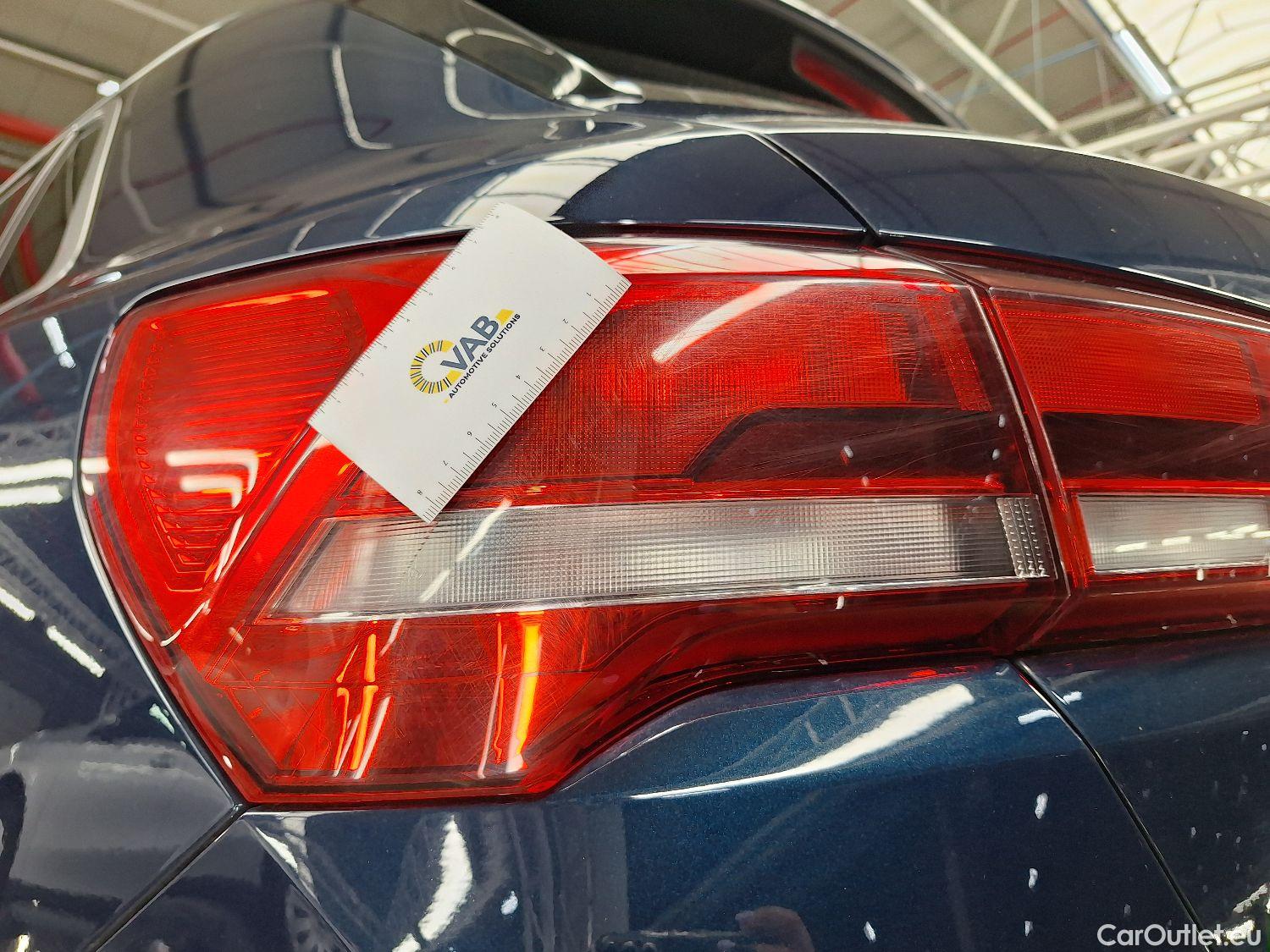  Audi  Q3 Audi,  '18, Audi  35 TFSI S tronic Advanced 5d #27