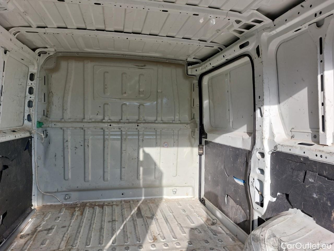  Peugeot  Boxer  Furgón 330 L1H1 Pro BlueHDi 140 Start&Stop HDi #46