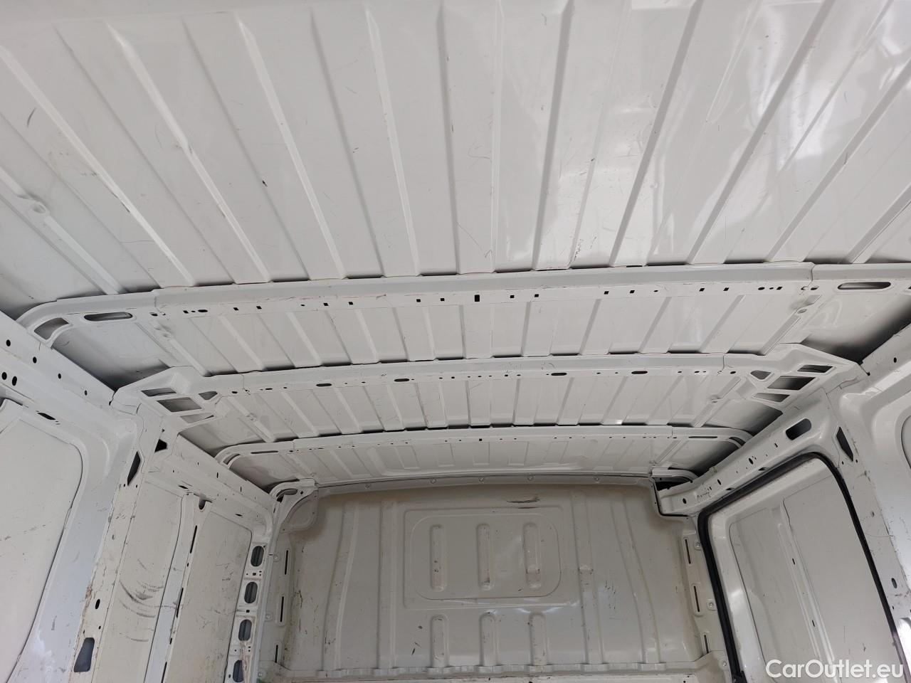  Peugeot  Boxer  Furgón 330 L1H1 Pro BlueHDi 140 Start&Stop HDi #43