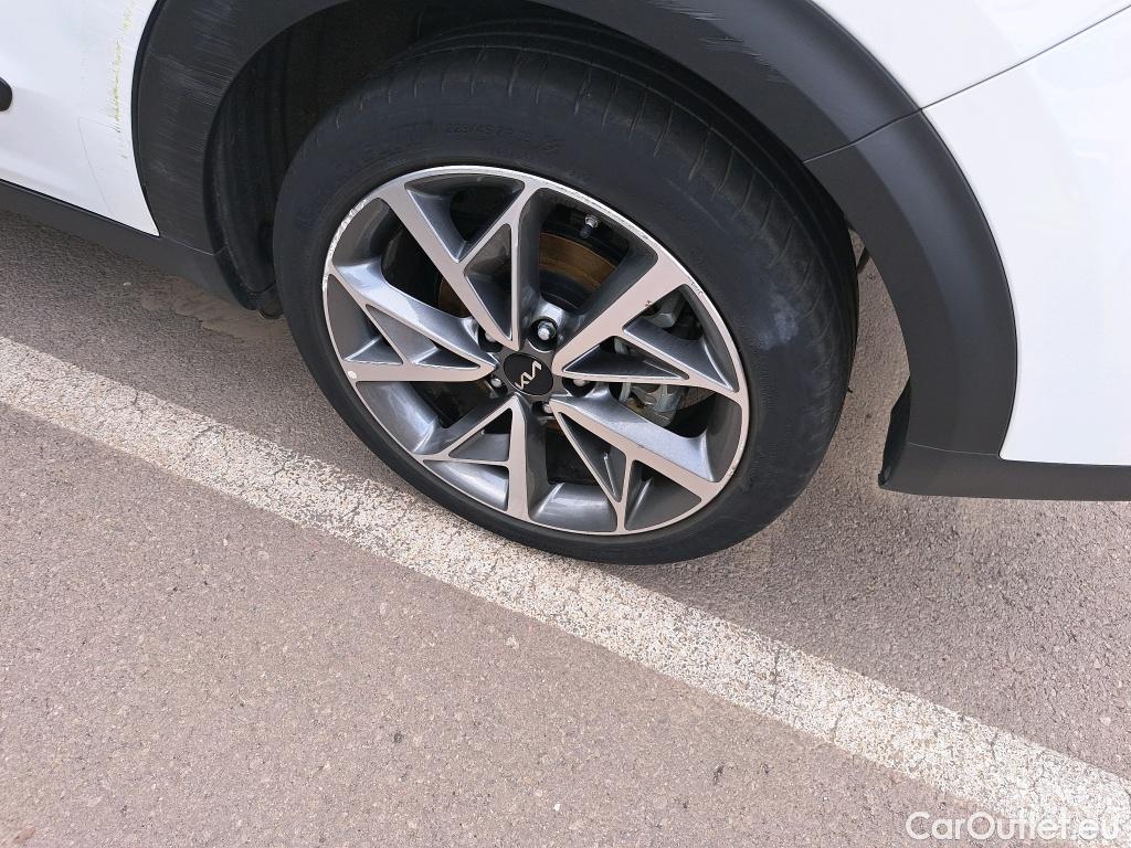  KIA  Niro  Emotion 1.6 105CV AT6 E6d #48