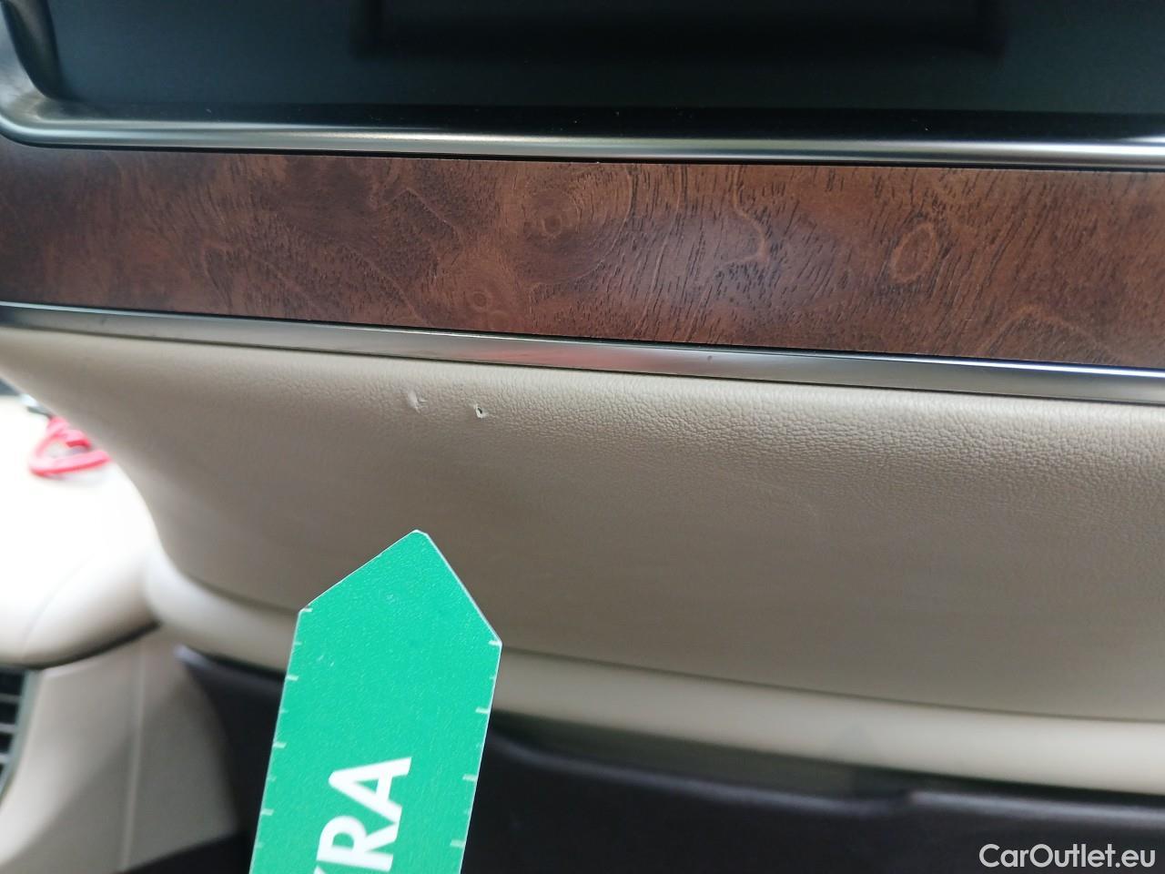  Lexus  LS LEXUS  / 2017 / 4P / sedán 500h Luxury Art Wood #6