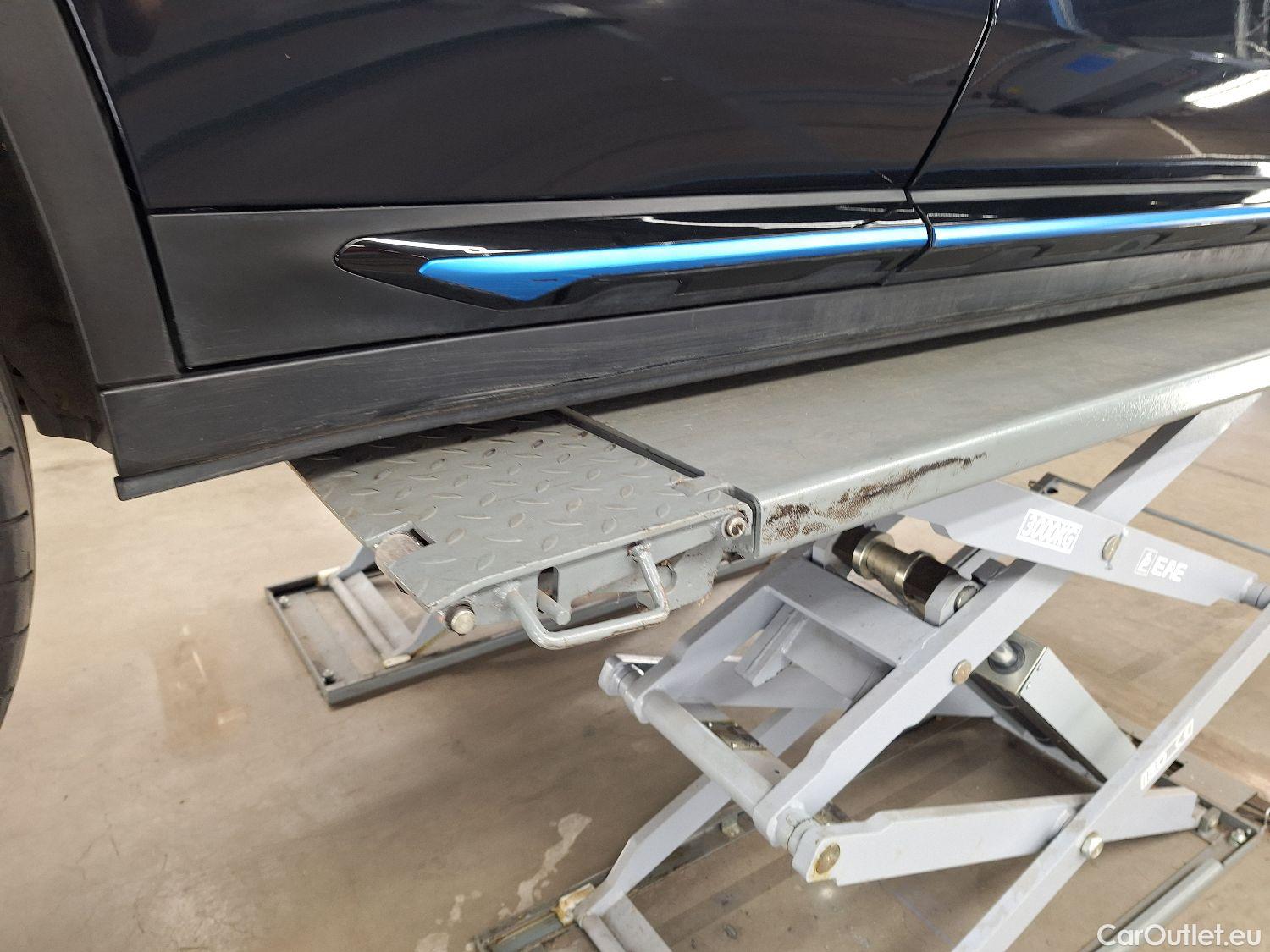  Bmw  iX3 BMW,  '20 BEV, BMW  sDrive35 5d #9