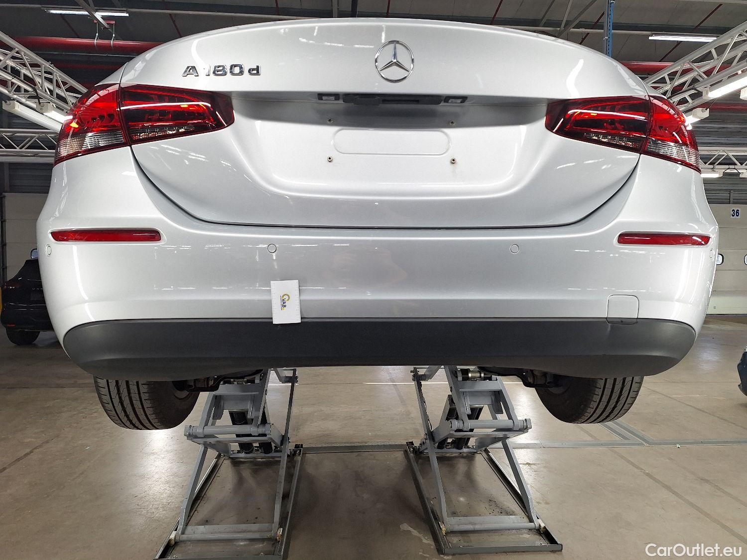  Mercedes  A-Klasse Mercedes, A-Class Berline '18, Mercedes-Benz  Limousine A 180 d DCT Busin #2