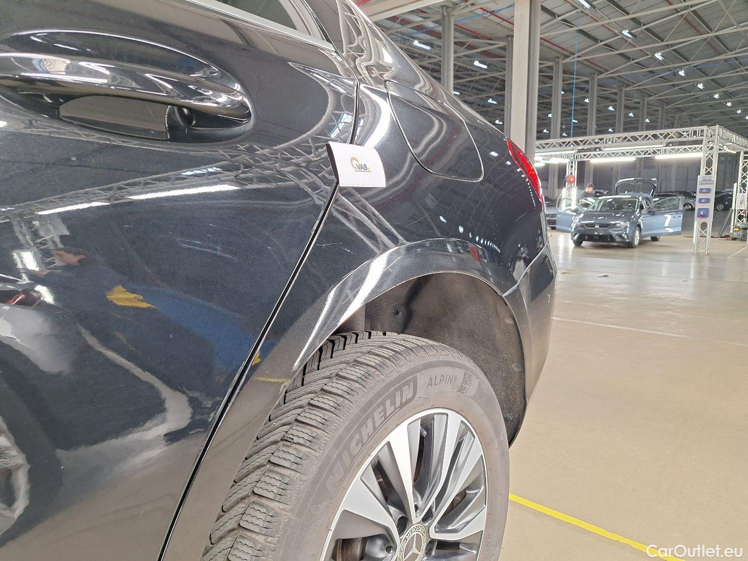  Mercedes  A-Klasse Mercedes, A-Class Berline '18, Mercedes-Benz  Limousine A 180 d DCT Busin #11