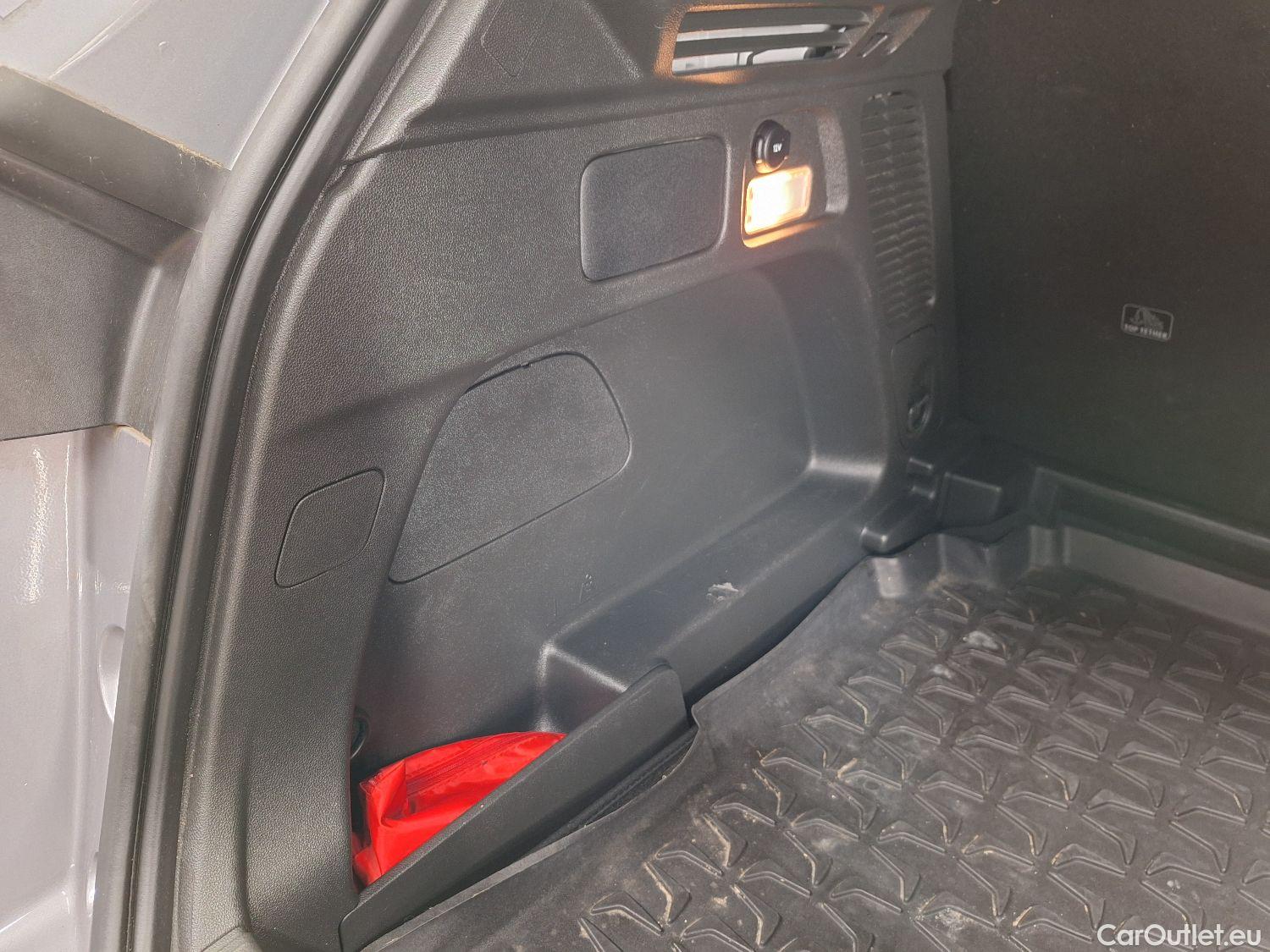  Opel   Grandland X Opel, '17, Opel 1.5 Turbo D D S/S AT8 Elegance 5d #17