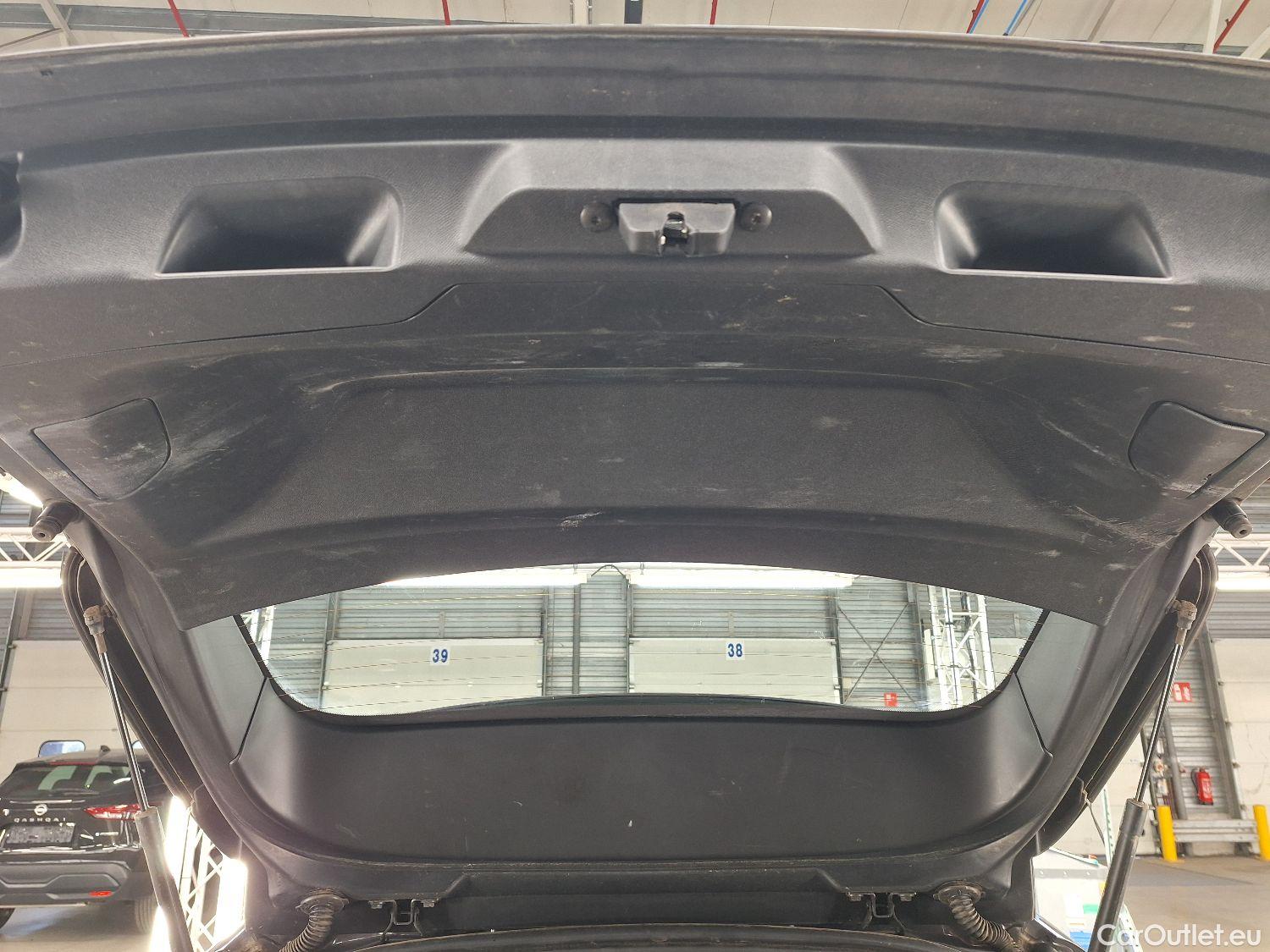  Peugeot  308 Peugeot,  SW FL'17, Peugeot  SW 1.5 BlueHDi 130 S&S EAT8 Active Pac #34