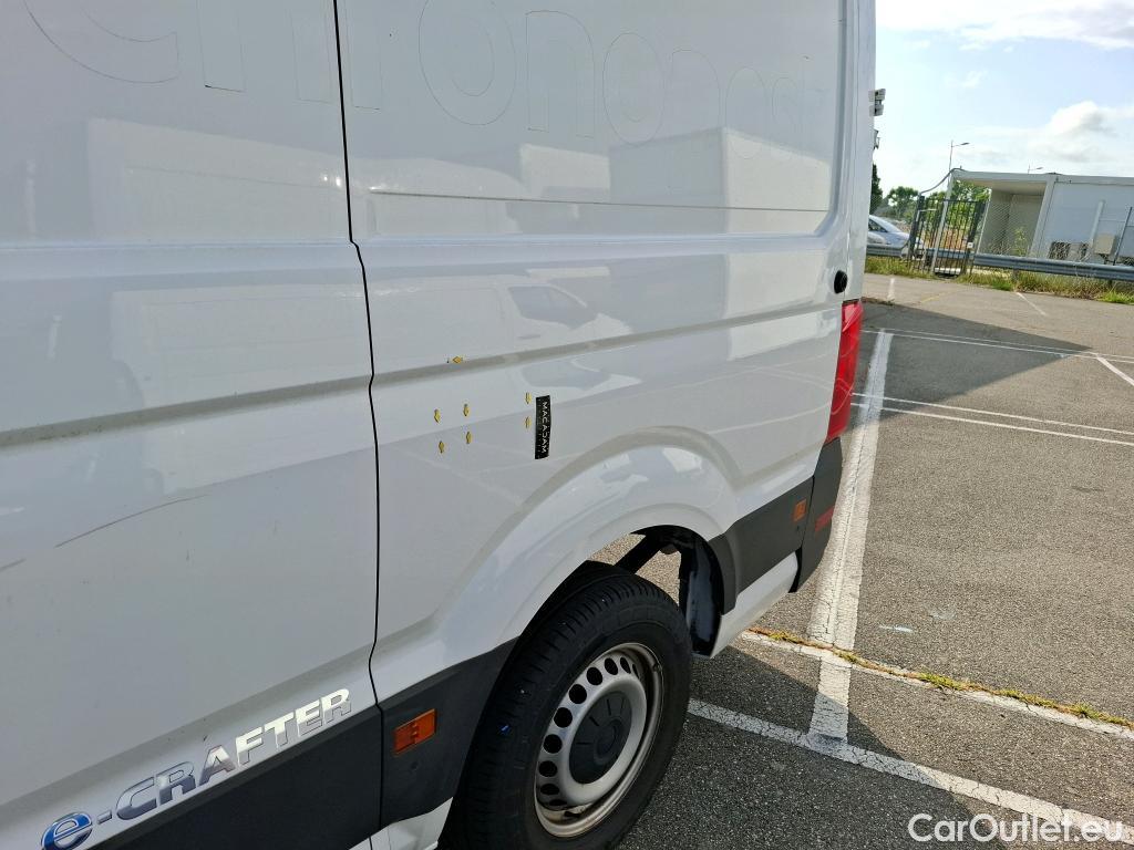  Volkswagen  Crafter  Fourgon e- 35 Fourgon mittellang Hochdach FWD 35kWh BVA #33