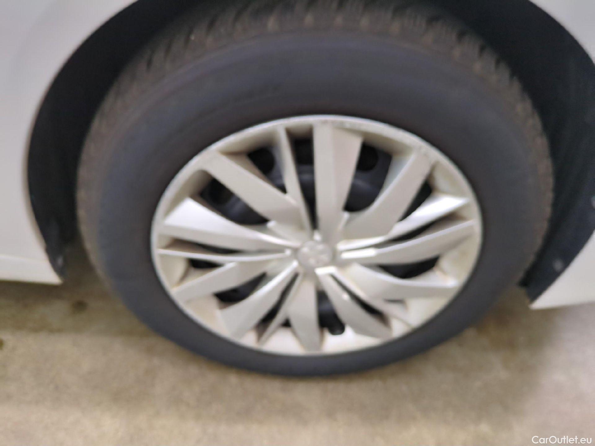  Peugeot  208  Premium 1.5 HDi 100CV BVM6 E6d #4