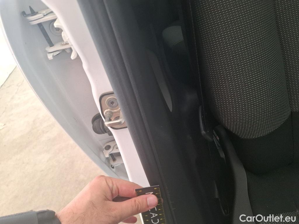  Citroen  C3  Feel Business 1.5 BlueHDI 100CV BVM6 E6dT #14
