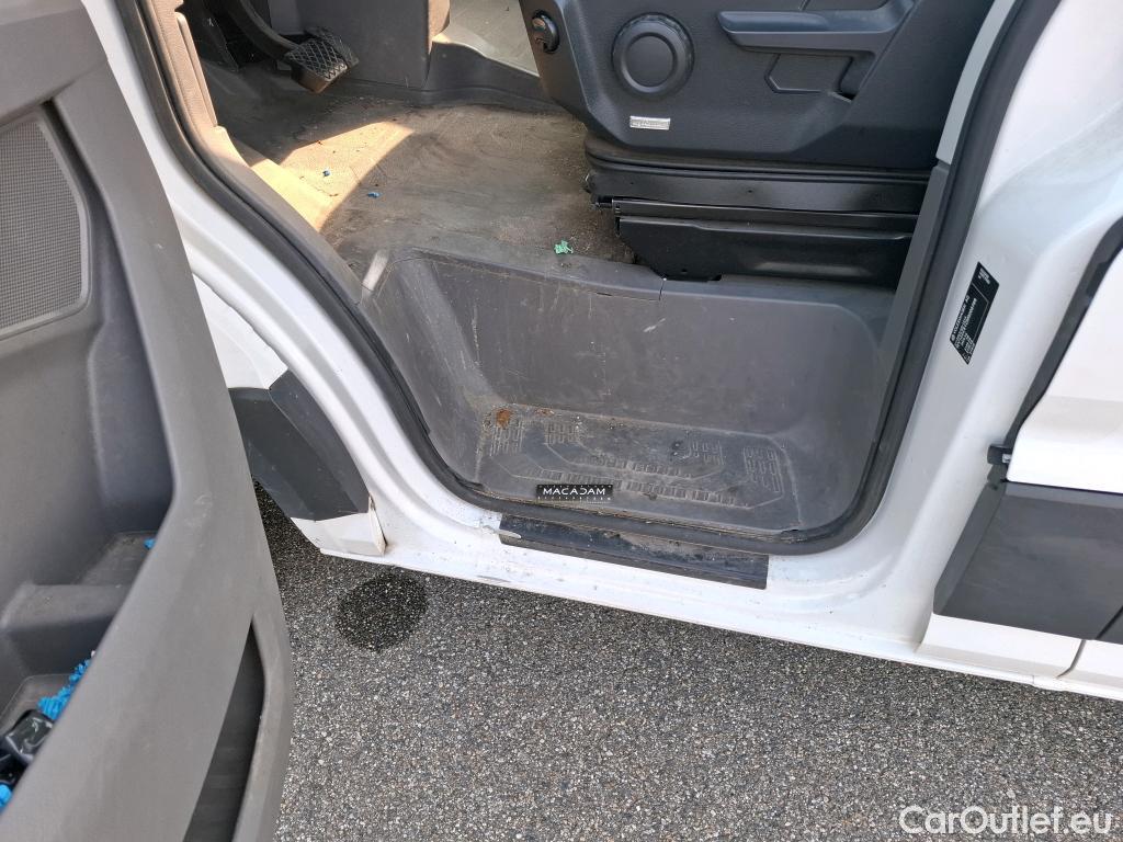  Volkswagen  Crafter  Fourgon e- 35 Fourgon mittellang Hochdach FWD 35kWh BVA #29