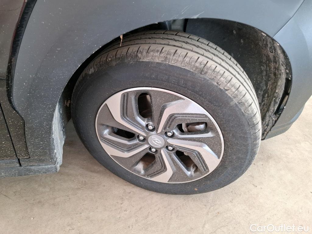  Hyundai  Konna Kona Business Hybrid 2WD 1.6 GDI 140CV BVA6 E6dT #3