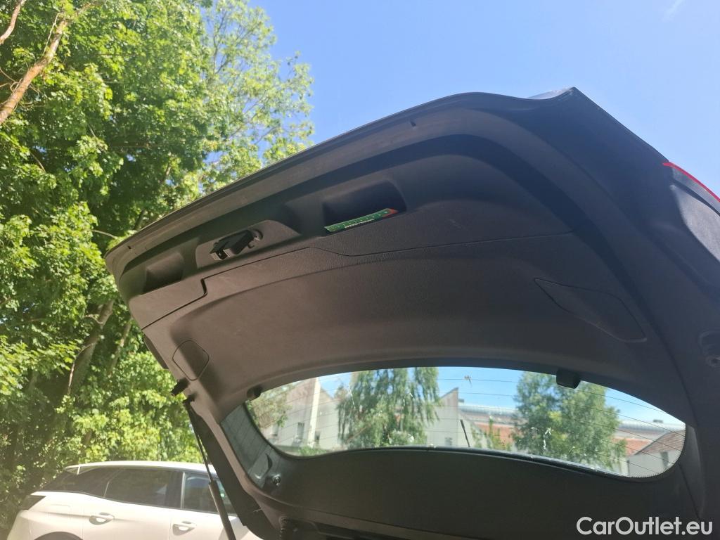  Peugeot  308  Allure 1.6 HDi 100CV BVM5 E6 #39