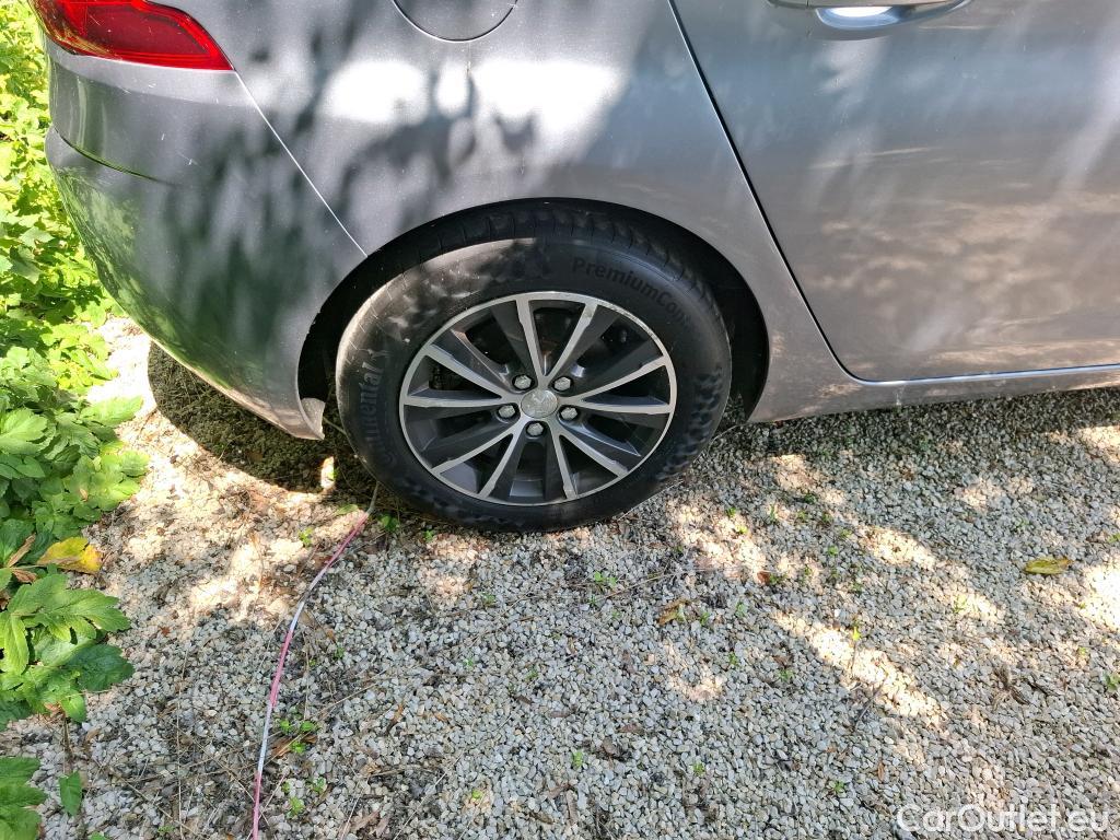  Peugeot  308  Allure 1.6 HDi 100CV BVM5 E6 #25