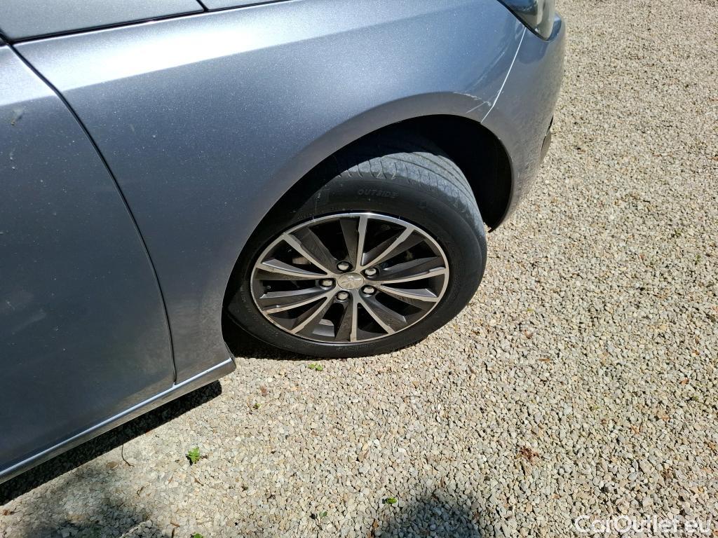  Peugeot  308  Allure 1.6 HDi 100CV BVM5 E6 #29