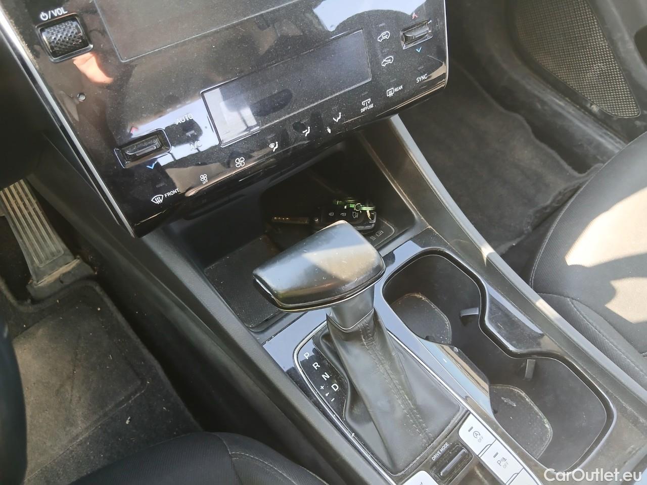  Land Rover  Discovery HYUNDAI Tucson / 2020 / 5P / todoterreno 1.6 CRDI 100kW (136CV) 48V Maxx DCT 4x4 #7