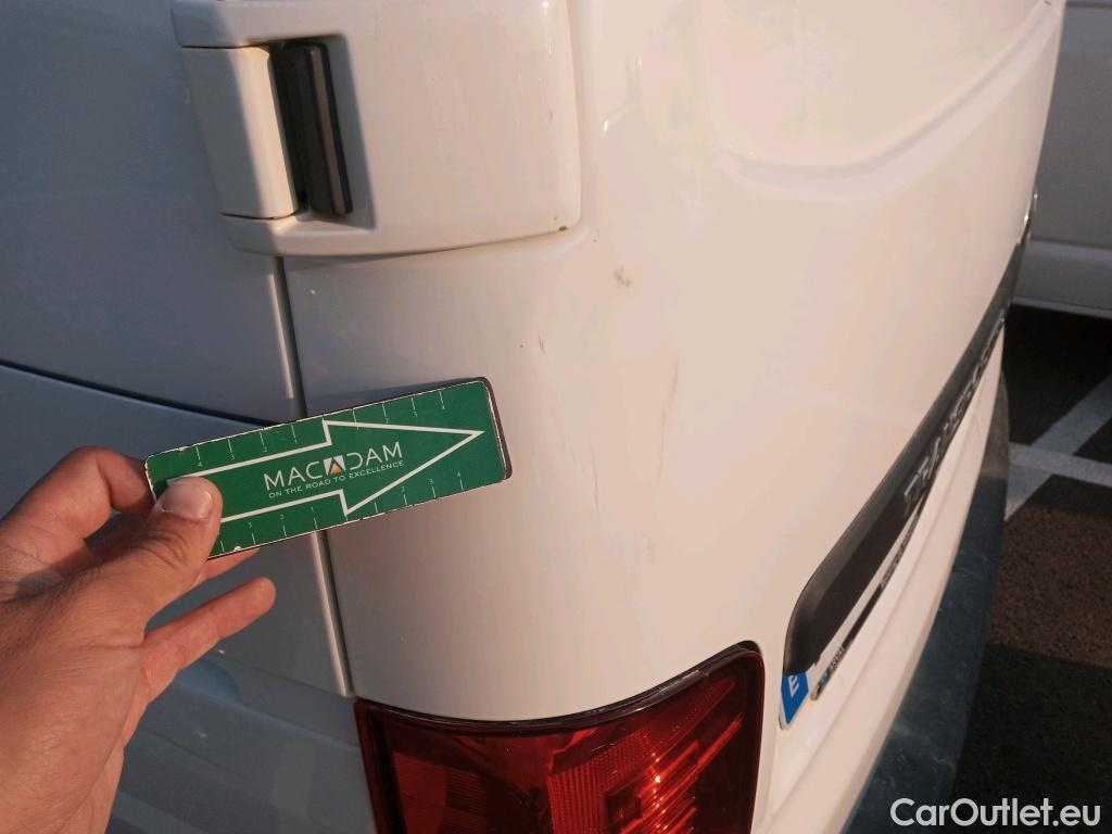  Land Rover  Discovery VOLKSWAGEN Transporter / 2020 / 4P / furgón Furgón Corto TN 2.0 TDI 110kW 4MO #14