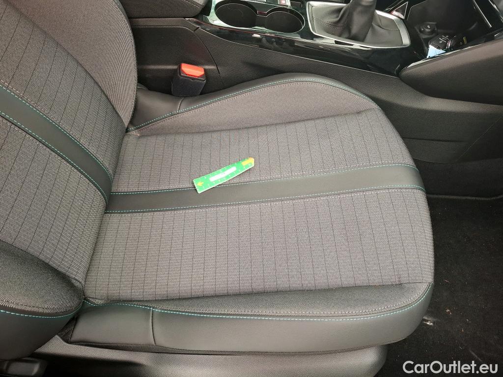  Peugeot  208  Allure Pack 1.2 PureTech 100CV BVM6 E6d #3