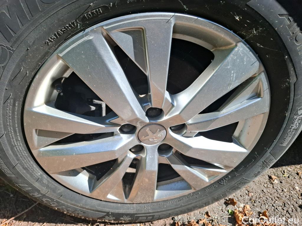  Peugeot  5008 PEUGEOT  / 2020 / 5P / SUV BlueHDi 130 S&S EAT8 Active Business #8