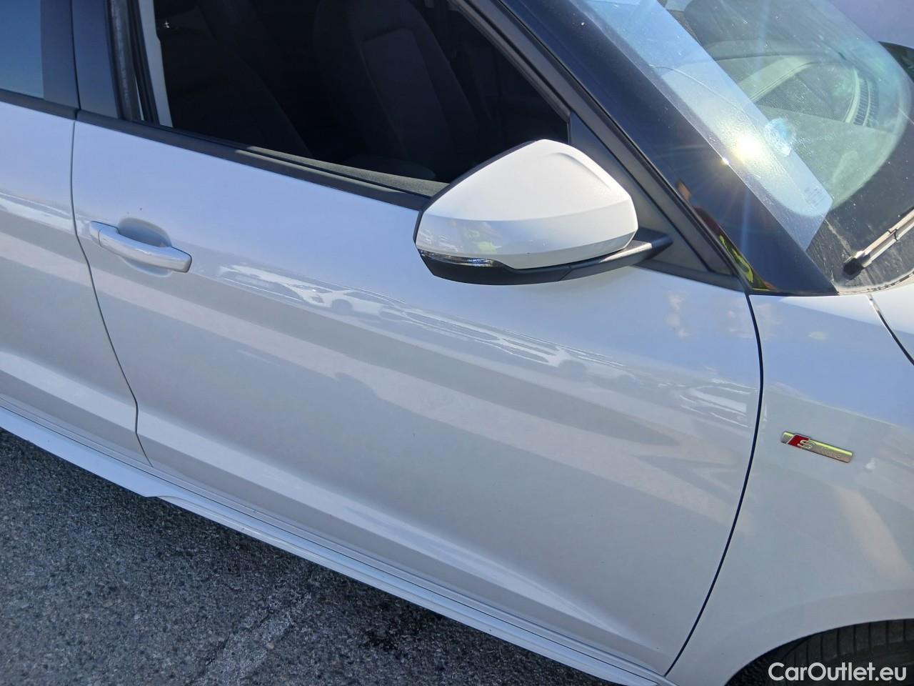  Audi  A1 Sportback AUDI A1 / 2018 / 5P / berlina con portón Sportback S line 30 TFSI 81kW (116CV) (AC) #27