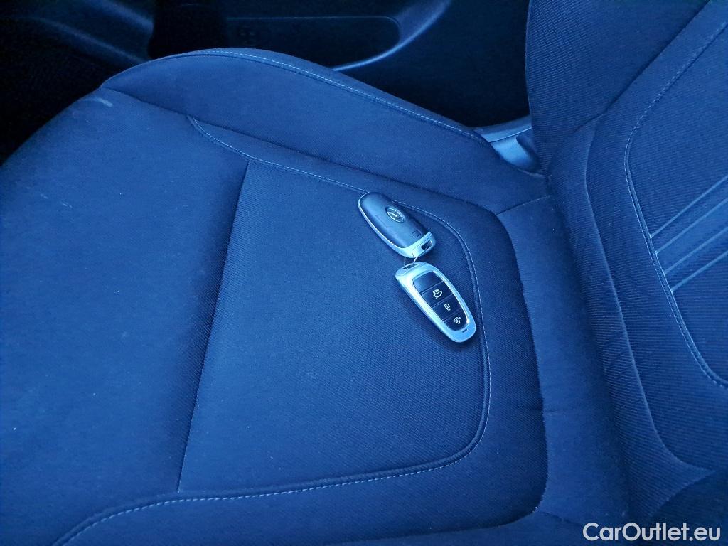 Hyundai  Tucson HYUNDAI  / 2020 / 5P / todoterreno 1.6 TGDI PHEV 195kW Tecno Sky Auto 4x4 #27