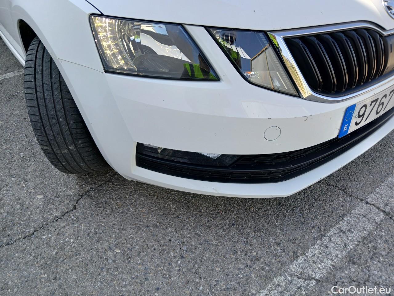  Skoda  Octavia SKODA  / 2016 / 5P / familiar Combi 1.6 TDI CR 85KW (115CV) Ambition #4