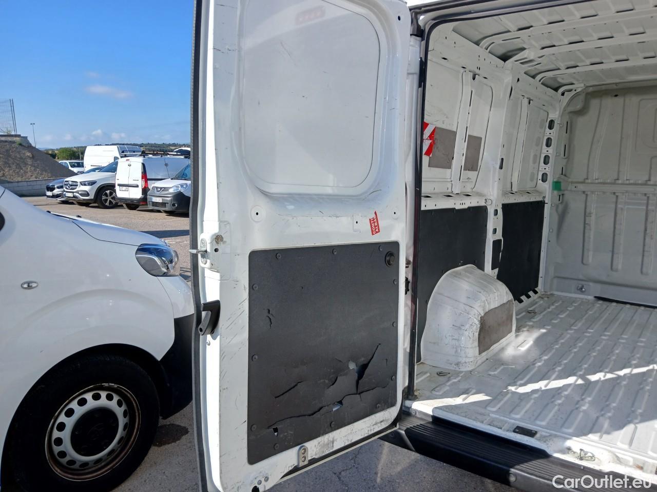  Peugeot  Boxer  Furgón 330 L1H1 Premium BlueHDi 120 Stop&Start HDi #4