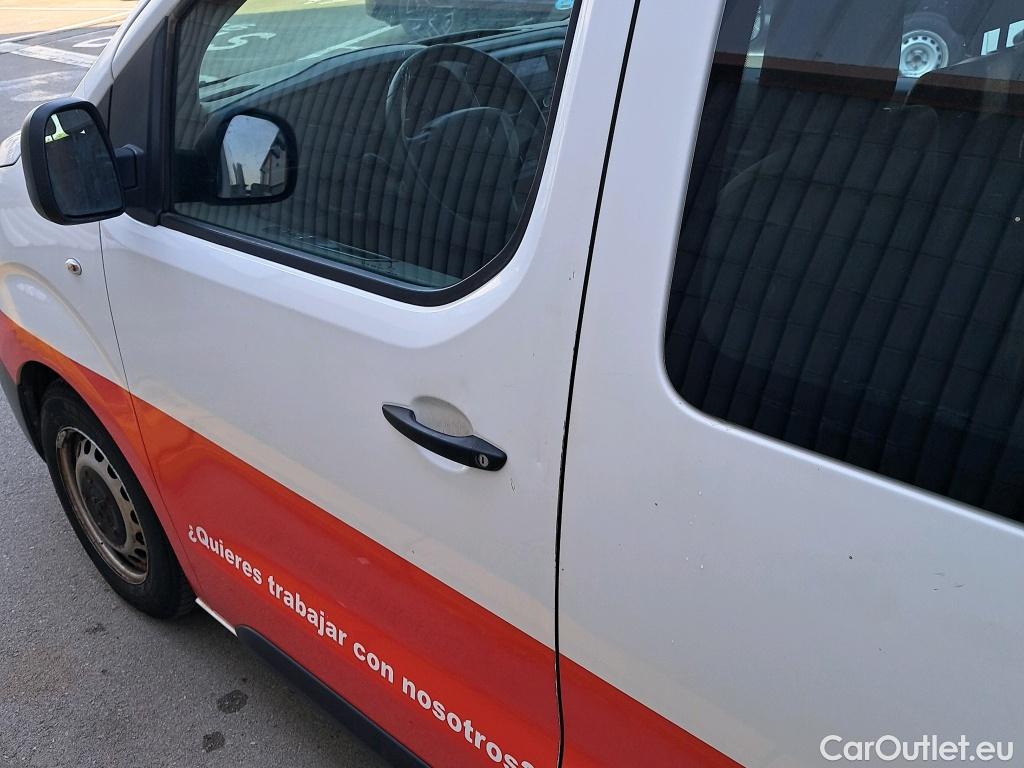  Peugeot  Expert  Combi Largo 1.5 HDI 120CV MT6 E6d #21