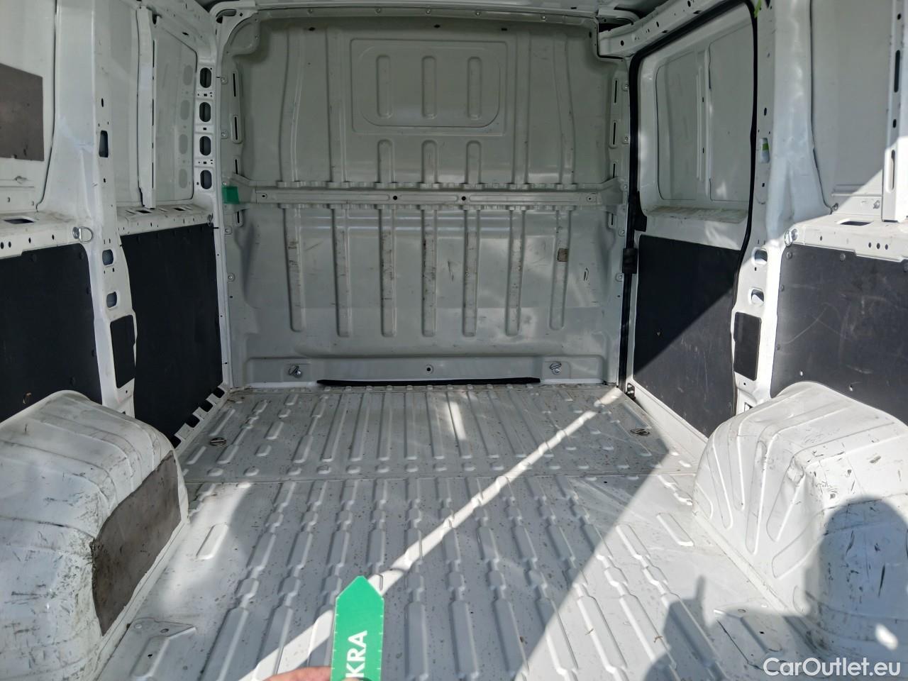  Peugeot  Boxer  Furgón 330 L1H1 Premium BlueHDi 120 Stop&Start HDi #7