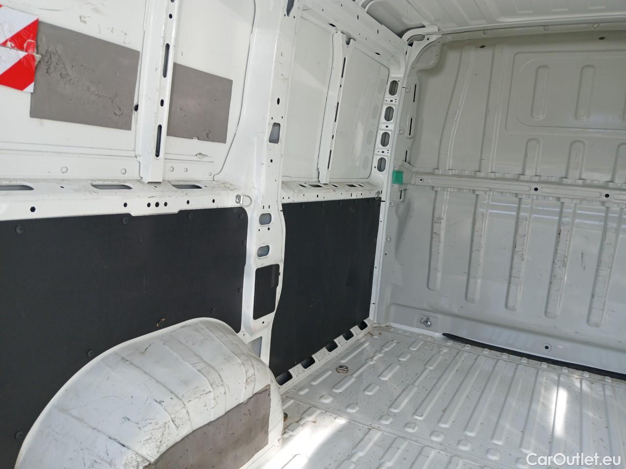  Peugeot  Boxer  Furgón 330 L1H1 Premium BlueHDi 120 Stop&Start HDi #12