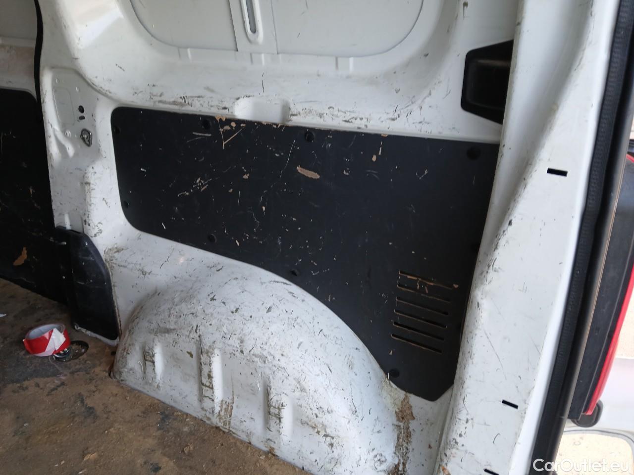  Opel  Vivaro OPEL  / 2019 / 4P / furgón 1.5 Diésel 88kW (120CV) M Std Select #20