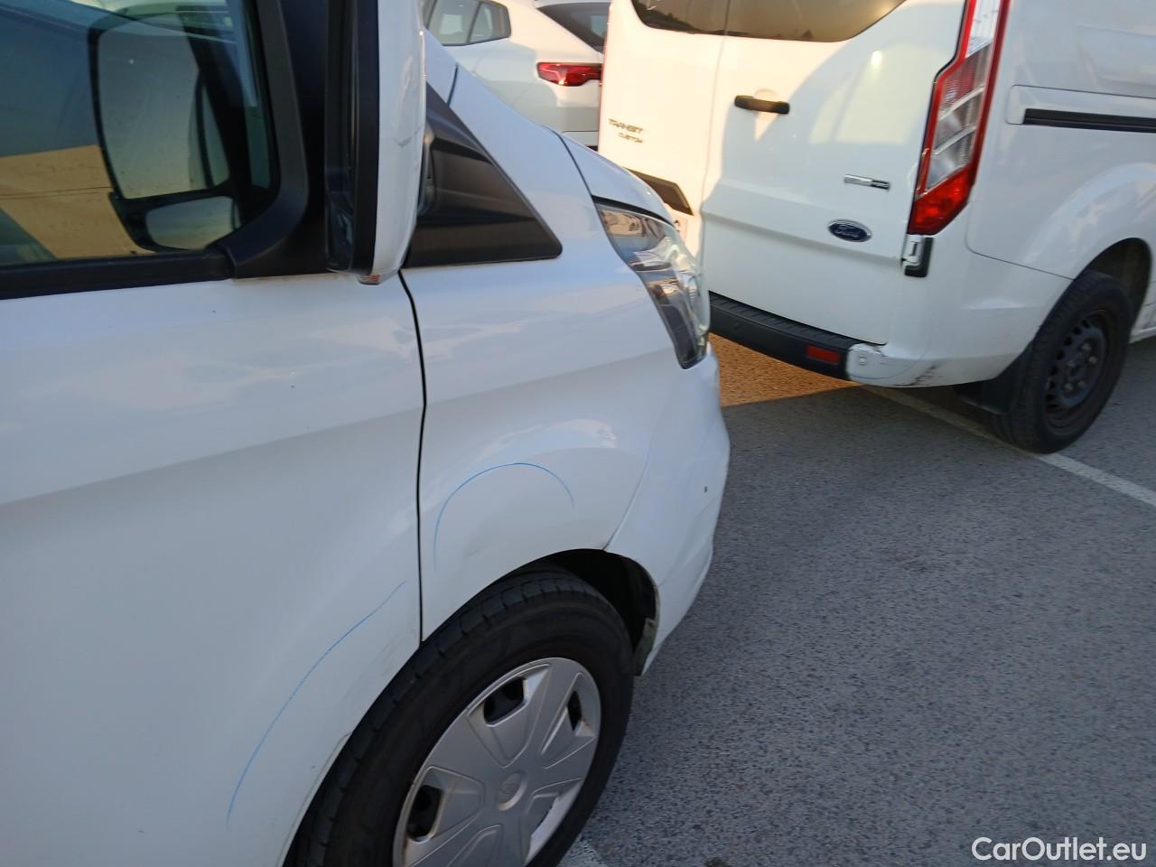  Ford  Transit  Custom Combi / Tourneo Custom 320 L1 Trend 2.0 TDCi 130CV MT6 E6dT #22