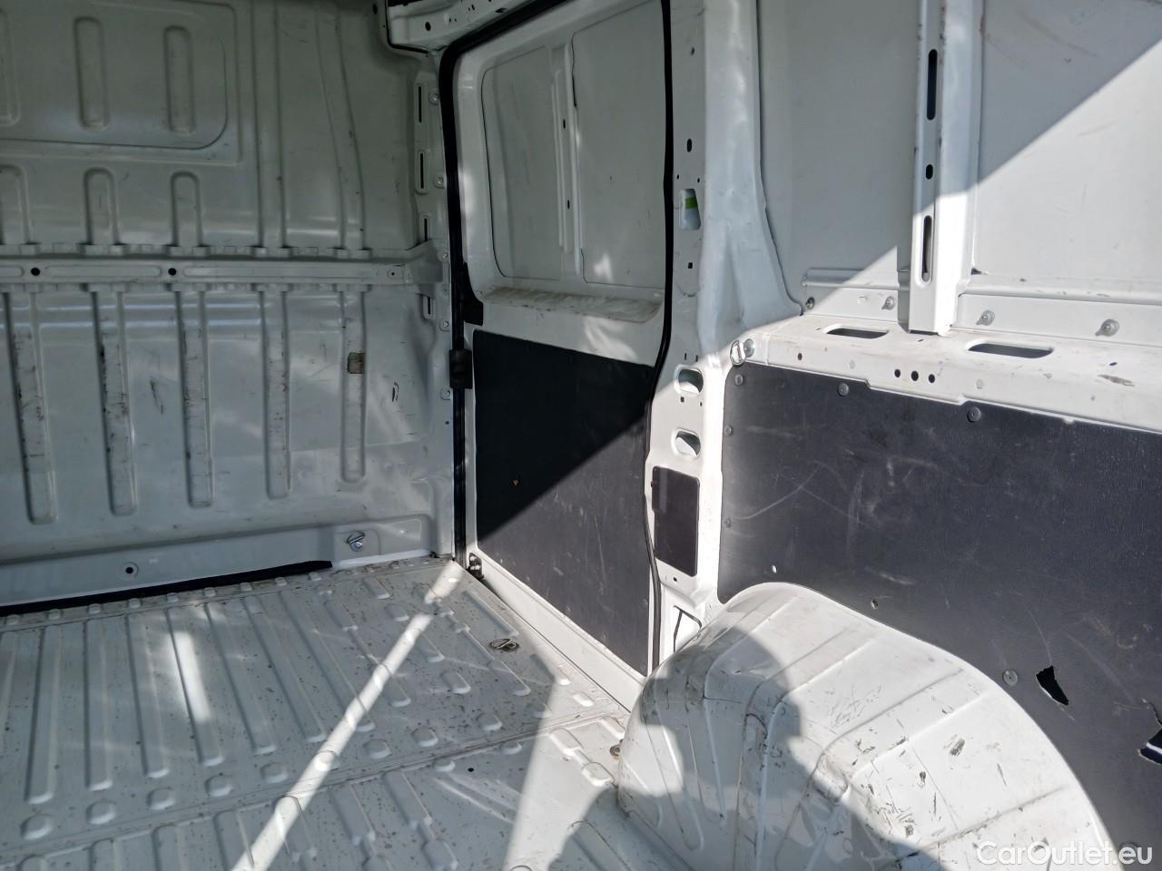  Peugeot  Boxer  Furgón 330 L1H1 Premium BlueHDi 120 Stop&Start HDi #14