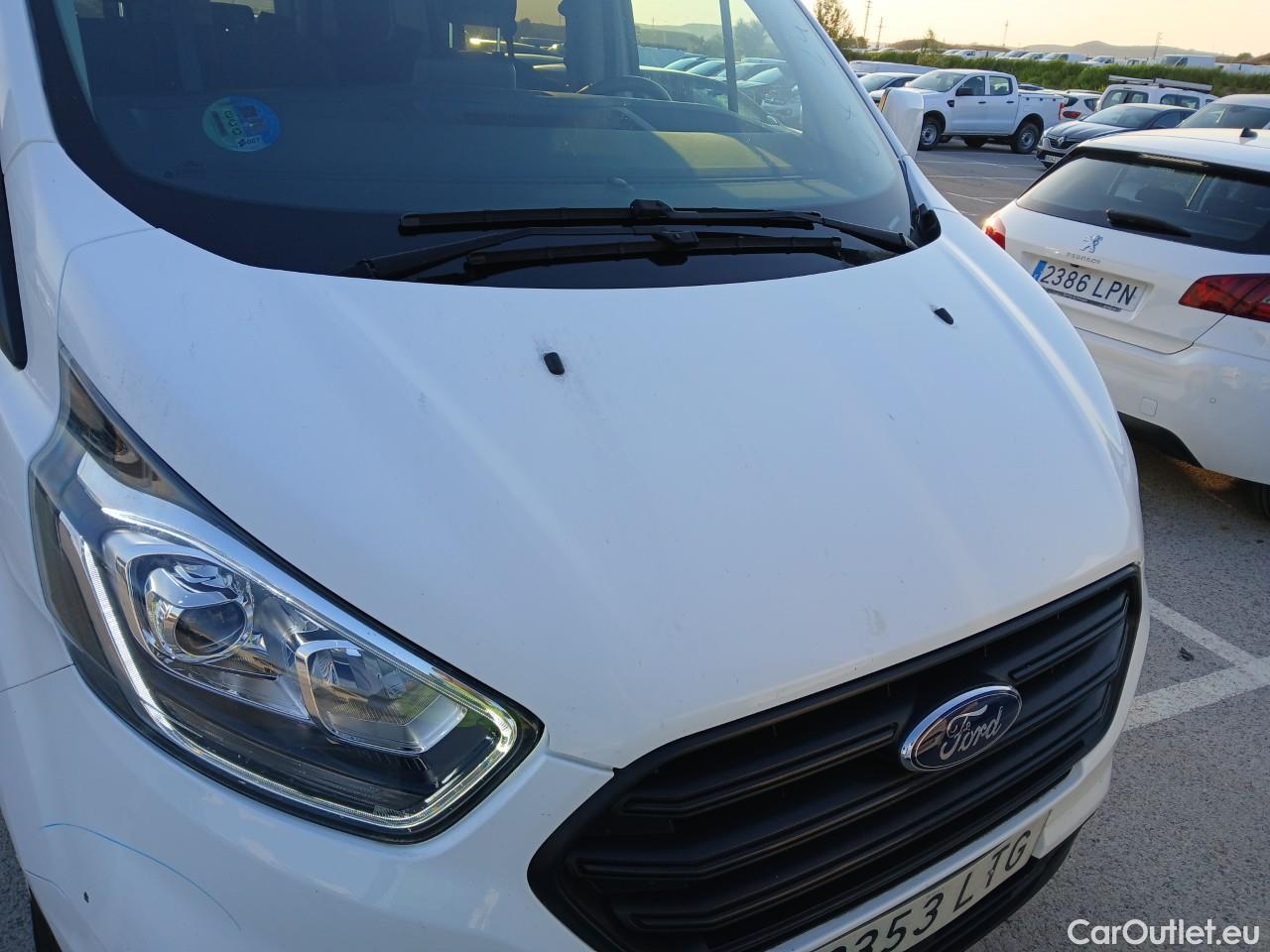  Ford  Transit  Custom Combi / Tourneo Custom 320 L1 Trend 2.0 TDCi 130CV MT6 E6dT #4