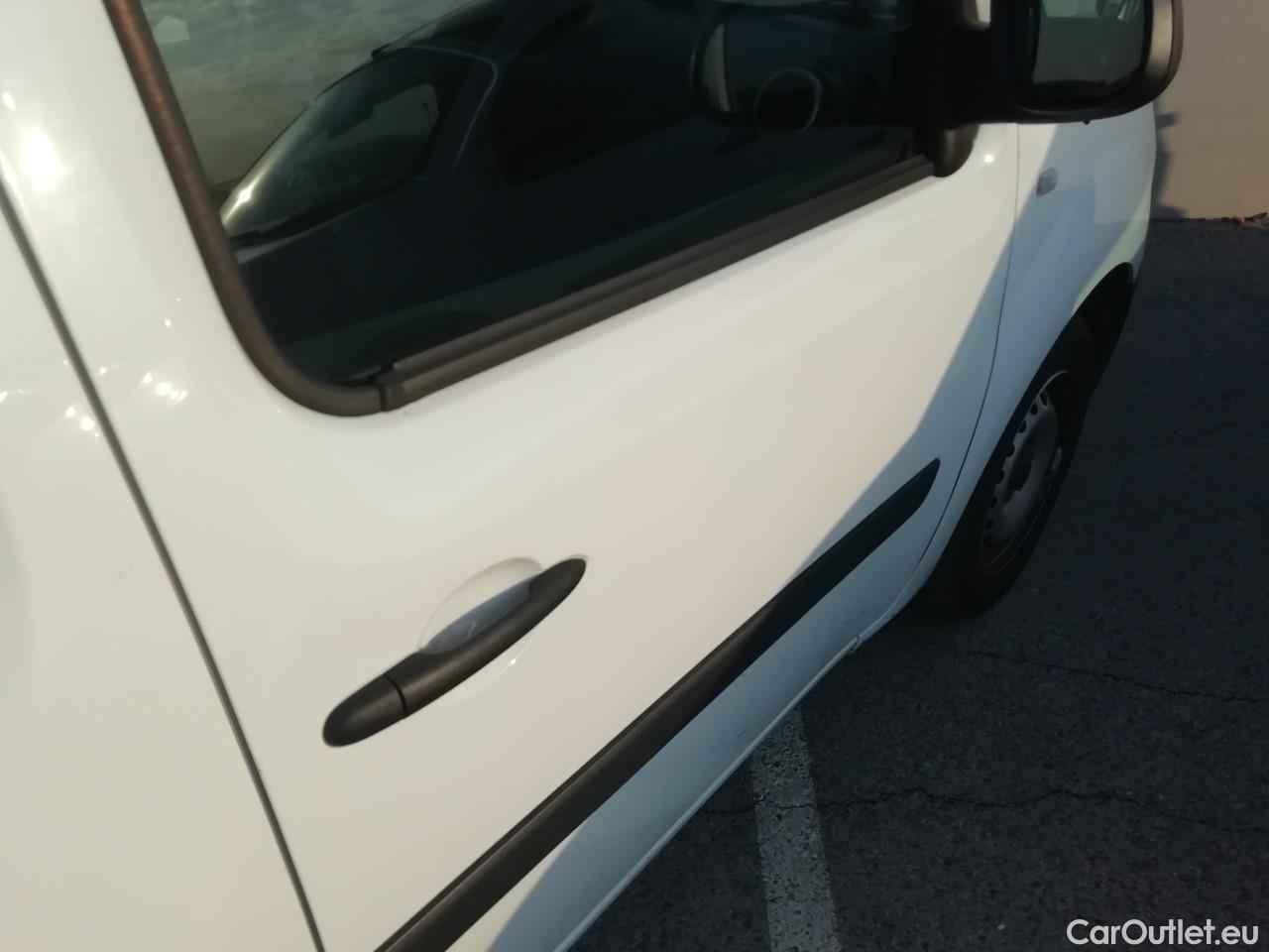  Renault  Kangoo  II Furgón Professional 1.5 dCi 95CV MT6 E6dT #19
