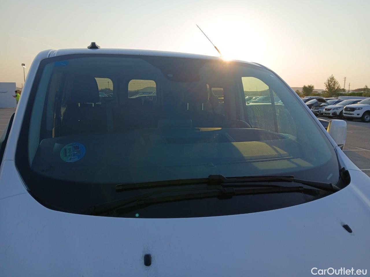  Ford  Transit  Custom Combi / Tourneo Custom 320 L1 Trend 2.0 TDCi 130CV MT6 E6dT #5
