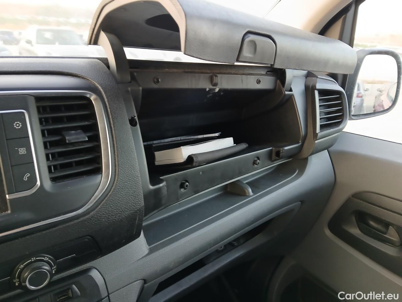  Opel  Vivaro OPEL  / 2019 / 4P / furgón 1.5 Diésel 88kW (120CV) M Std Select #1