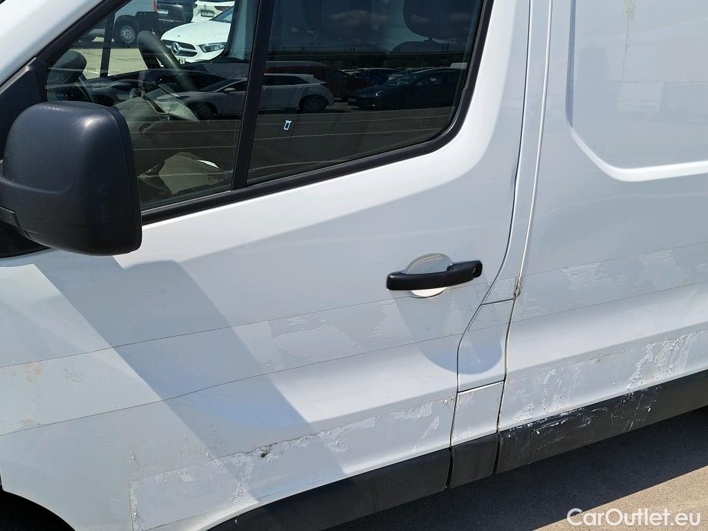  Renault  Trafic RENAULT  / 2019 / 4P / furgón Furgón 27 L1H1 Energy BluedCi 88 kW (AC) #11