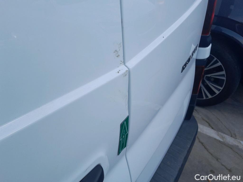  Renault  Trafic RENAULT  / 2021 / 4P / furgón Furgón L1H1 Blue dCi 96 Kw (130 CV) (AC) #9