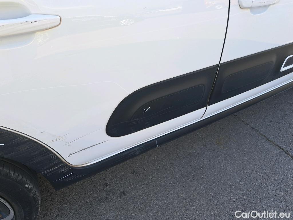  Citroen  C3  Feel 1.5 BlueHDi 100CV MT6 E6d #42