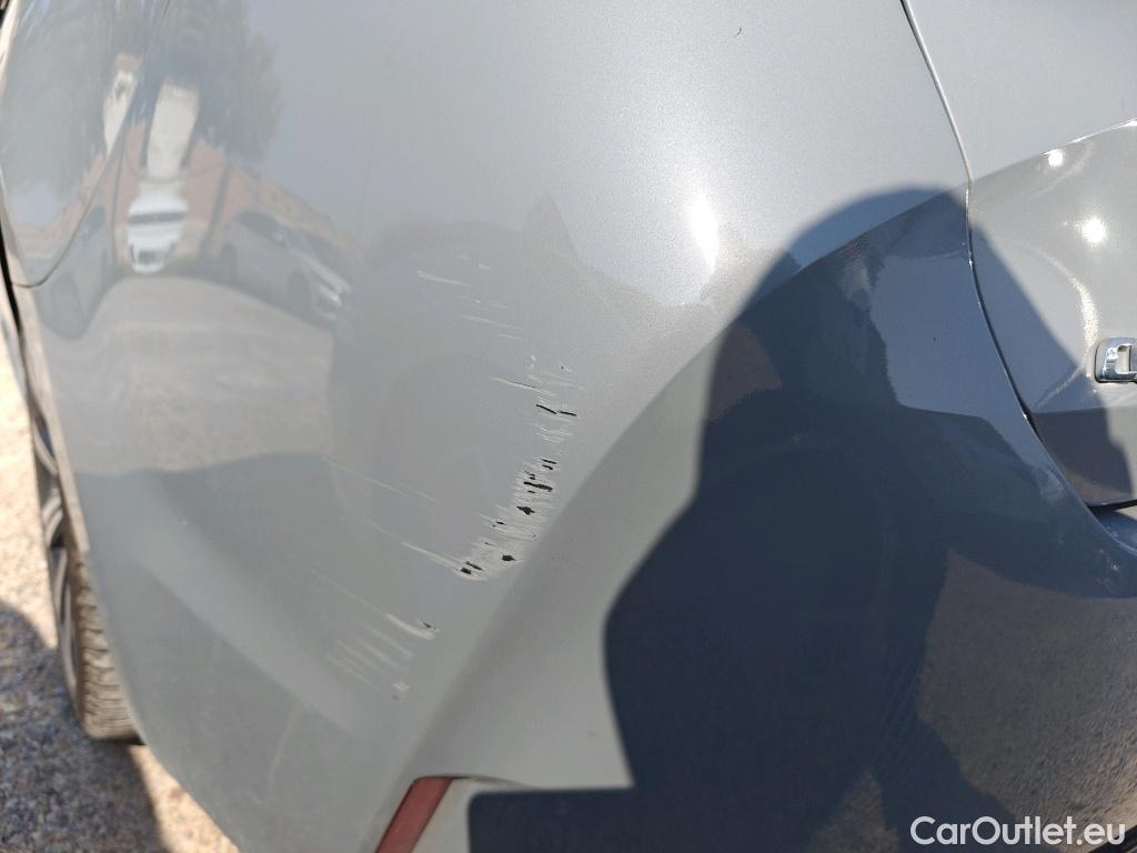  Toyota  Corolla TOYOTA  / 2019 / 5P / familiar 2.0 180H STYLE E-CVT TOURING SPORT #25