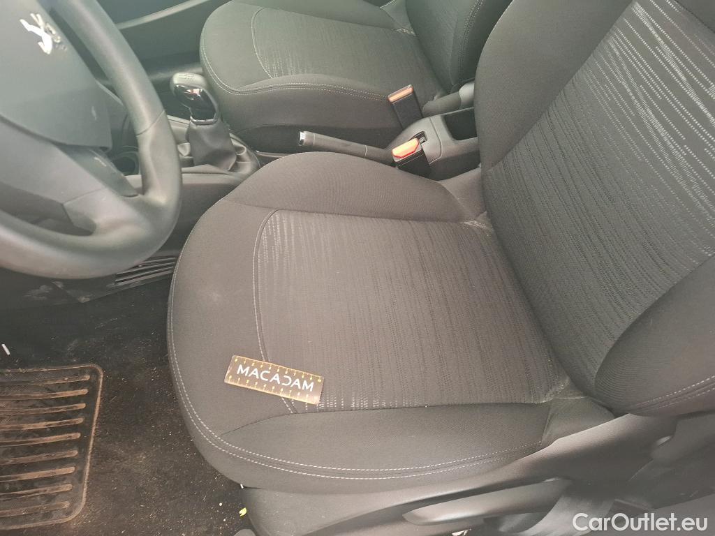  Peugeot  208  Affaire Premium Pack 1.2 80CV BVM5 E6dT #28