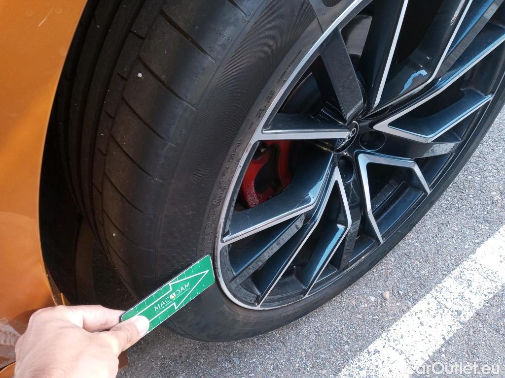  Audi  Q8 AUDI  / 2018 / 5P / todoterreno 50 TDI 210kW Black Line Plus quattro tip #2