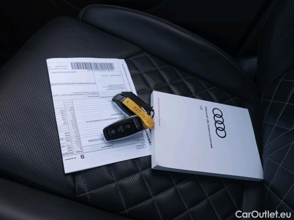  Audi  Q8 AUDI  / 2018 / 5P / todoterreno 50 TDI 210kW Black Line Plus quattro tip #6