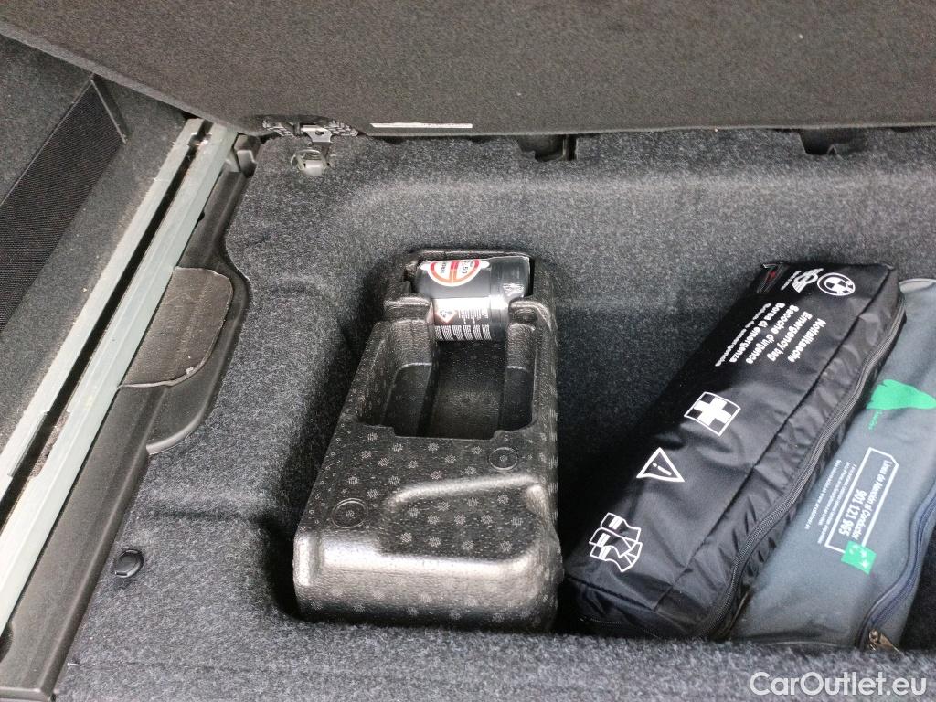  Bmw  X3 BMW  / 2017 / 5P / todoterreno sDrive18d #3