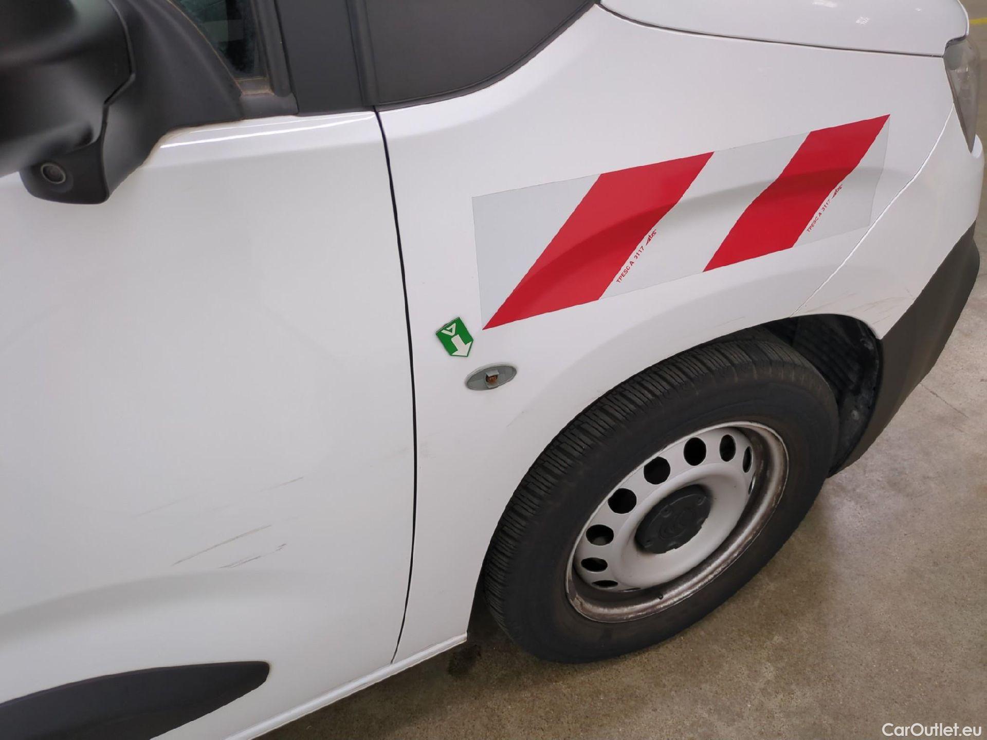  Citroen  Berlingo  Fourgon Worker M 1000 1.2 PureTech 130CV BVA8 E6d #33