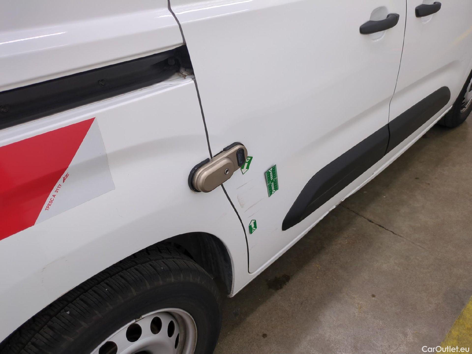  Citroen  Berlingo  Fourgon Worker M 1000 1.2 PureTech 130CV BVA8 E6d #20