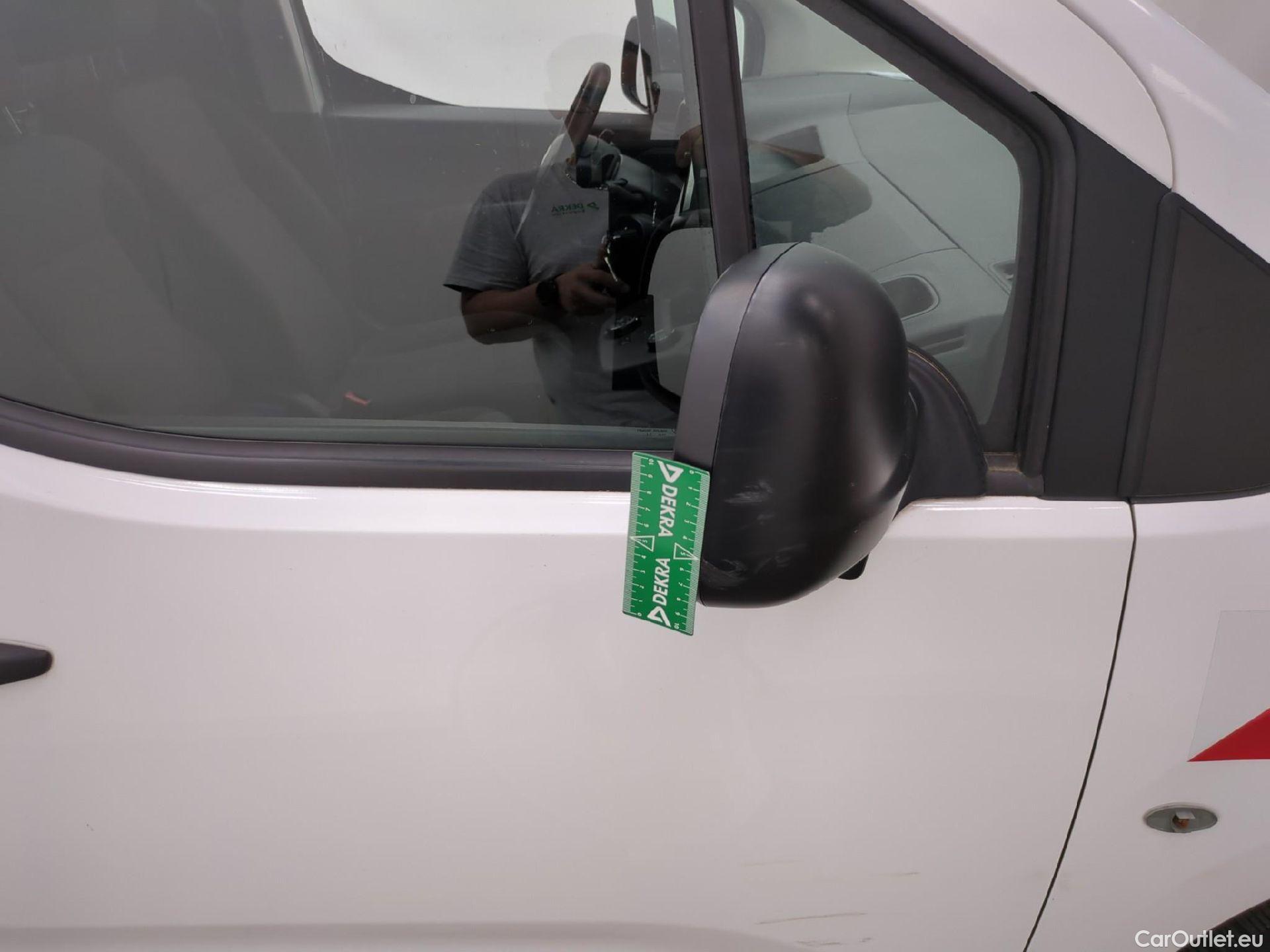  Citroen  Berlingo  Fourgon Worker M 1000 1.2 PureTech 130CV BVA8 E6d #29