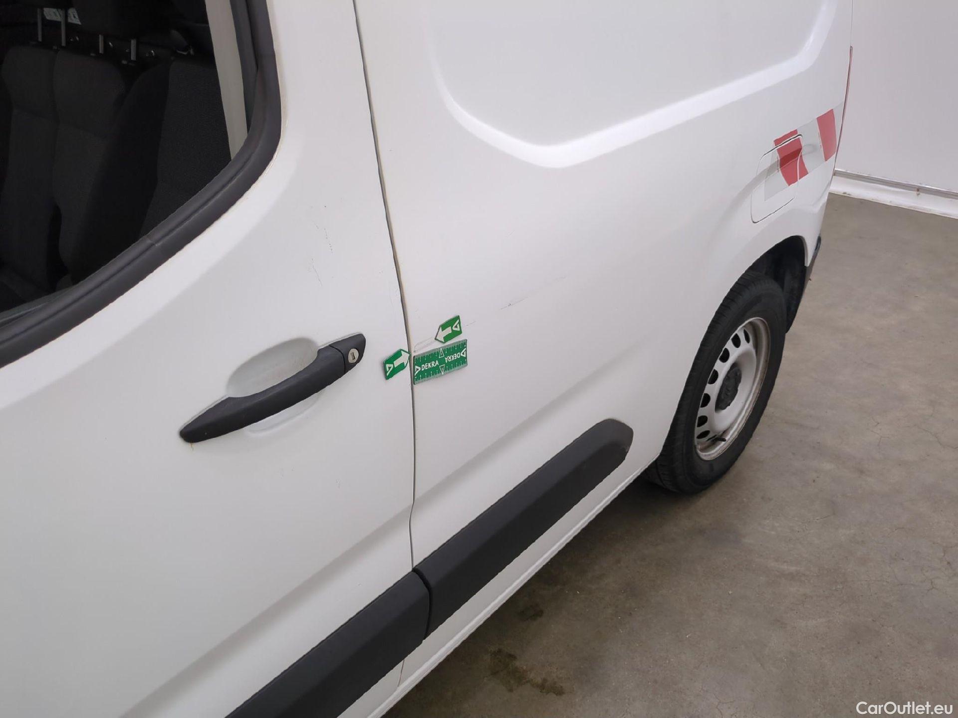  Citroen  Berlingo  Fourgon Worker M 1000 1.2 PureTech 130CV BVA8 E6d #45