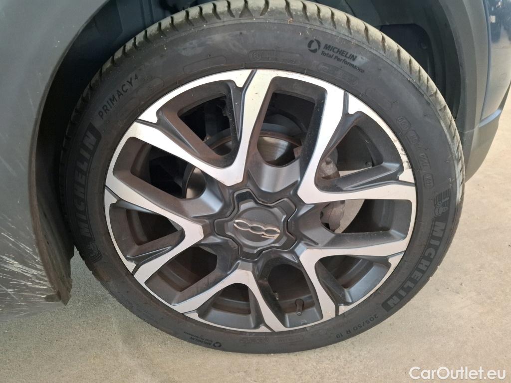  Fiat  500 FIAT X / 2018 / 5P / SUV 1.0 FFly T T3 120ch Cross #22